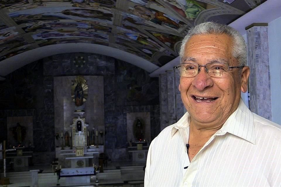 El diseñador jubilado estimó en un principio que le llevaría seis años replicar la obra de Miguel Ángel. El trabajo se prolongó a casi dos décadas.