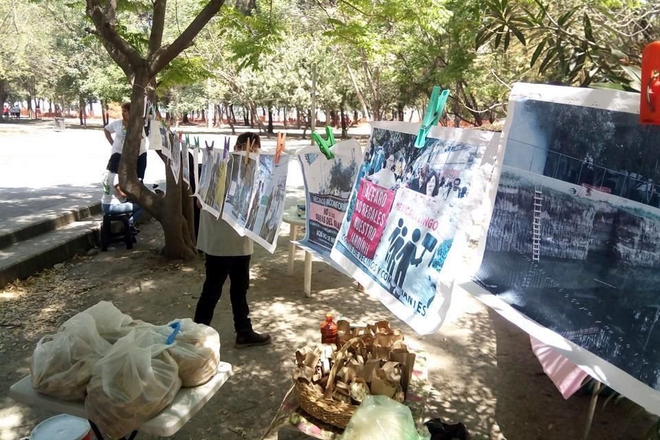 La presencia del personal municipal se dio justo el día en que activistas celebraban el primer aniversario de la Red Metropolitana para la Defensa de los Parques, Áreas Verdes, Cerros y Agua.