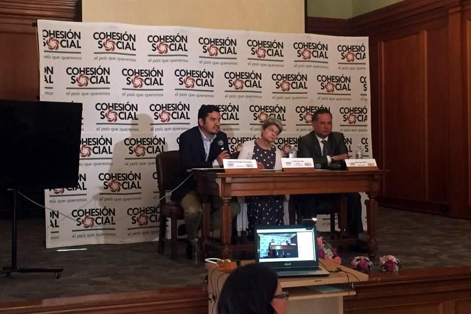 En la presentación de la plataforma digital Democracia Sin Pobreza.