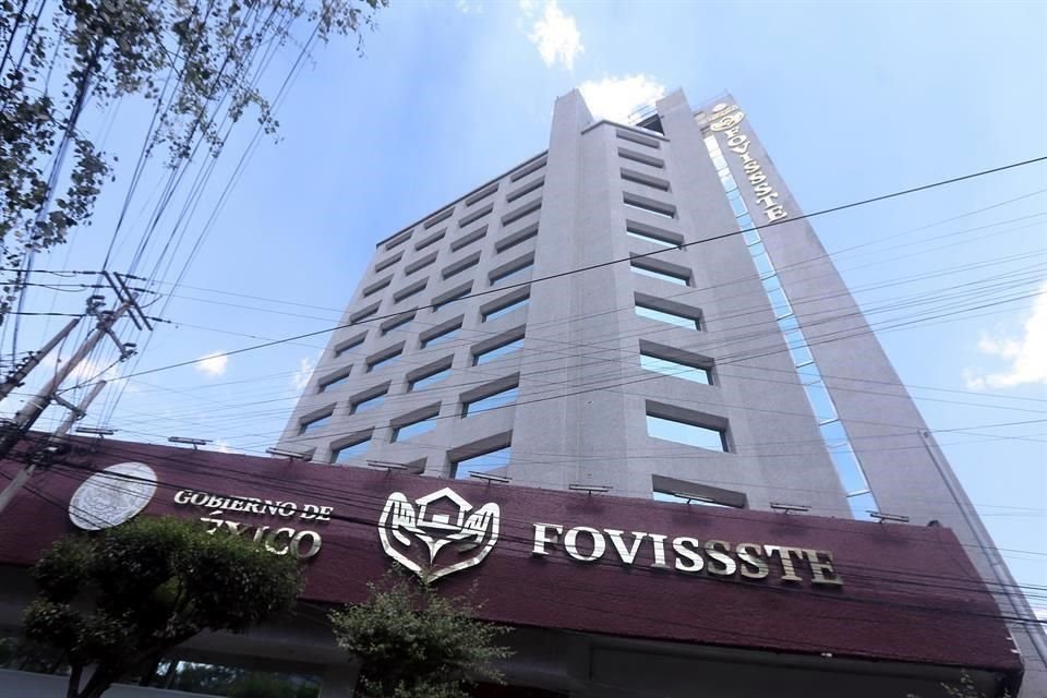 Así como ya lo hace el Infonavit, Fovissste lanzó un programa para cambiar la cotización de los créditos a pesos para que la deuda no se incremente año con año.