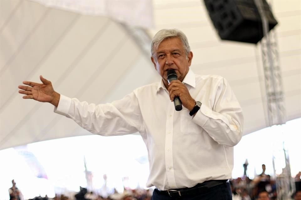 El candidato de Juntos Haremos Historia encabezó cierres de campaña en Aguascalientes y Zacatecas.