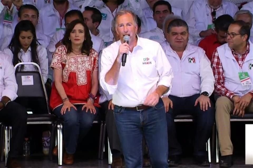 En Saltillo, Coahuila, Meade aseguró que López Obrador, aspirante de Morena, es una amenaza al País.