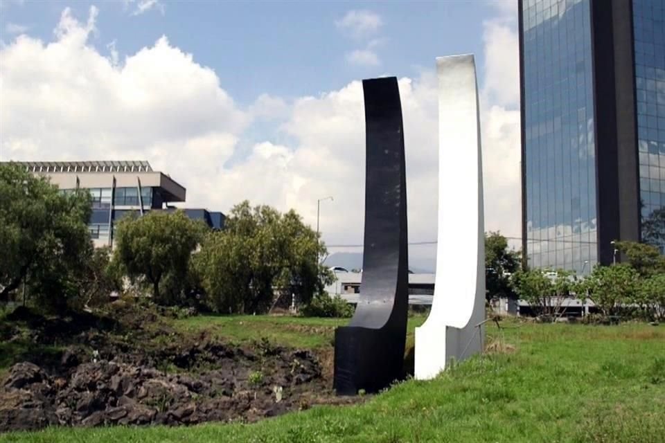 La Ruta de la Amistad, con sus 17 kilómetros de arte público a gran escala, se proyectó, bajo impulso de Pedro Ramírez Vázquez y Mathias Goeritz, dentro de la Olimpiada Cultural de México 1968.