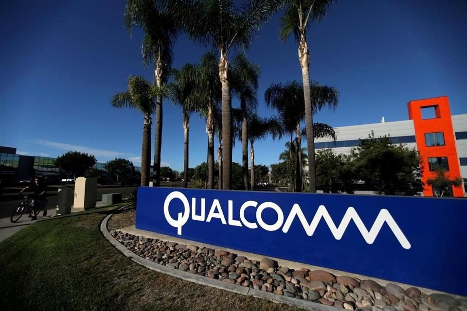 Las acciones de Qualcomm han subido más de un 70 por ciento en el último año, impulsadas en parte por la elevada demanda de teléfonos 5G. 