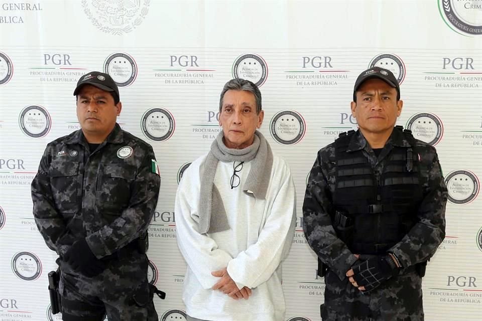 Agustín Bello Hernández, coordinador de la defensa de Villanueva, aseveró que colabora con el despacho de Marco del Toro, abogado de Elba Esther Gordillo, para obtener la sustitución de pena.