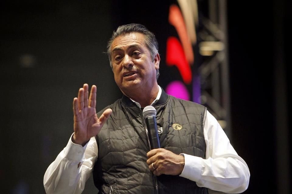 El miércoles, la representación de 'El Bronco' pidió al INE quitar a Sarmiento como moderador, debido a un artículo de opinión.
