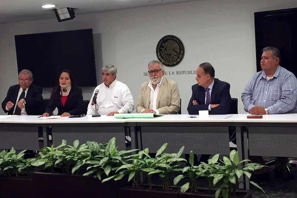 El presidente del comité ejecutivo estatal de Morena, dijo que también revisarán la posibilidad de interponer una queja contra del Mandatario ante la Comisión Interamericana de Derechos Humanos.