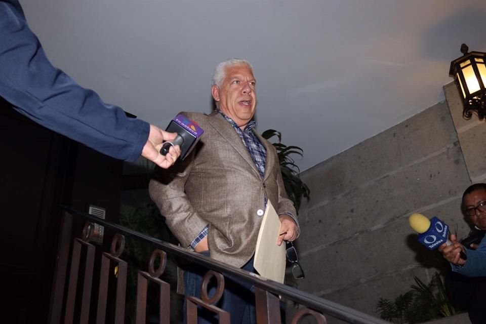 Marco Antonio del Toro, abogado de Elba Esther Gordillo, informa los pormenores de la liberación de la ex lideresa del SNTE.