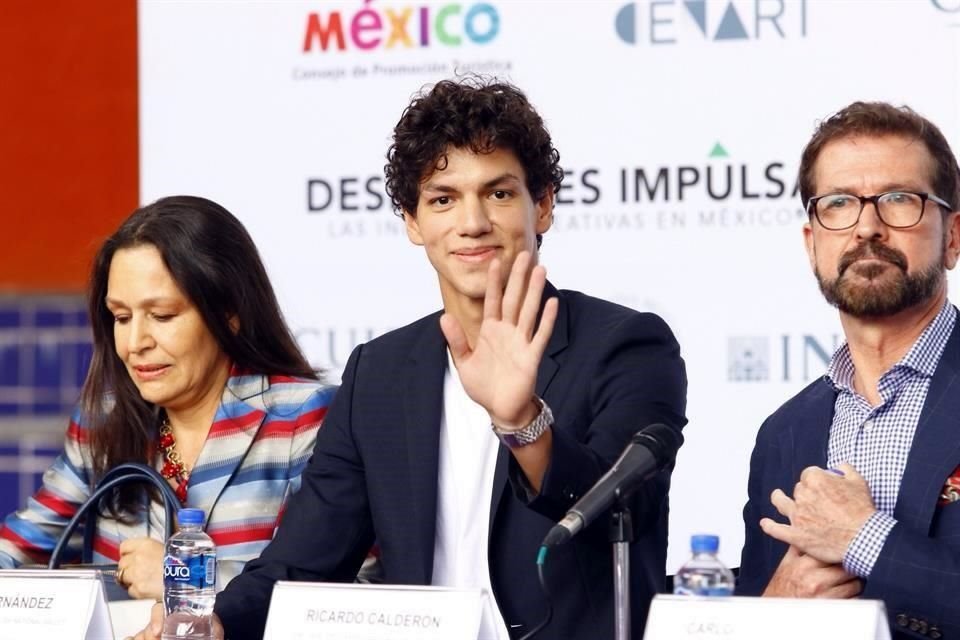 El primer bailarín mexicano Isaac Hernández presentó el evento 'Despertar Impulsa' en el Centro Nacional de las Artes en donde habrá talleres, conferencias y audiciones.