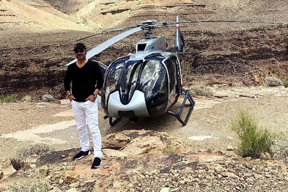 Aunque Rodríguez Borgio le huye al fisco, en redes presume sus viajes por todo el mundo, yates, aeronaves y su rancho 'La Caprichosa' en Sevilla, España, de 152 hectáreas y con caballos pura sangre.