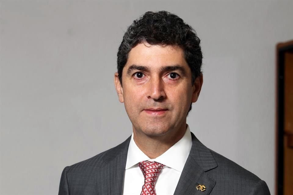 Arturo Gutiérrez Hernández, director general adjunto.