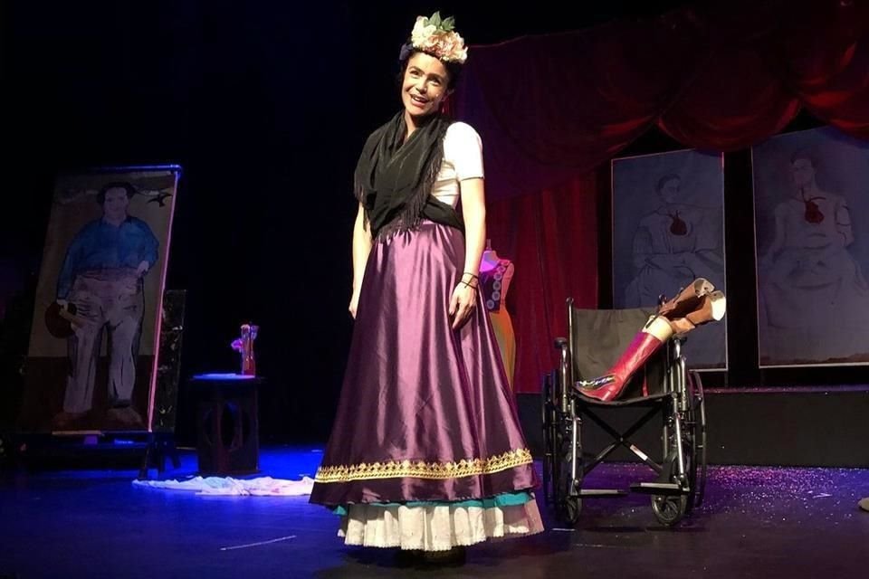 'Yo siempre he sido amante de Frida desde muy chiquita, y a los 15 años fui a México y lo primero que hice fue conocer la Caza Azul', señaló la actriz Flora Martínez, protagonista de 'Frida Libre'.