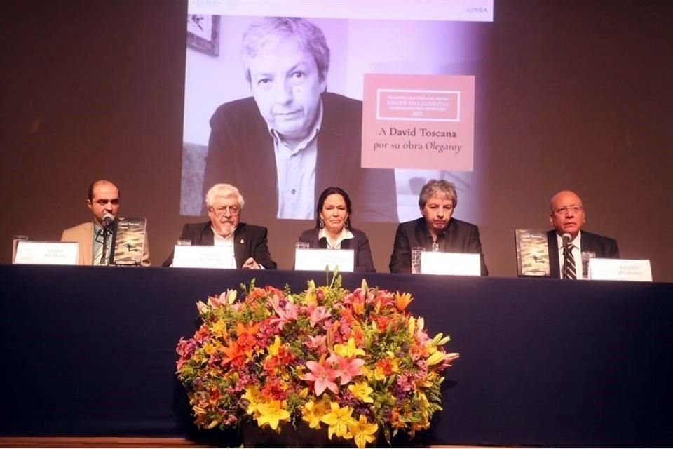 El jurado integrado por Silvia Molina, Felipe Garrido y Vicente Quirarte eligió por unanimidad el texto de Toscana entre 80 participantes.