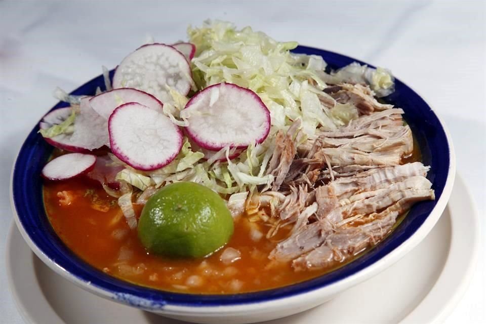 En el caso del pozole, hortalizas como la cebolla, el rábano, la lechuga y el limón reportan aumento en sus precios de entre 25 y 48 por ciento, respecto al año pasado.