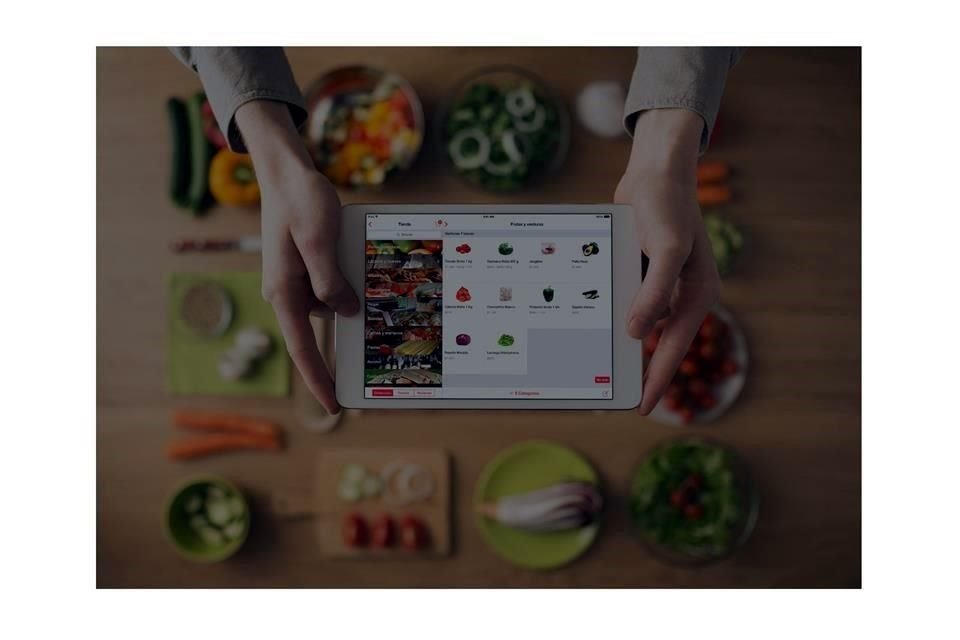Cornershop es una aplicación que encuentra los supermercados cercanos a ti y se encarga de surtir tu lista de productos en los establecimientos que prefieras.