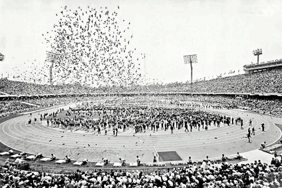 Las olimpiadas de México se inauguraron el 12 de octubre de 1968.