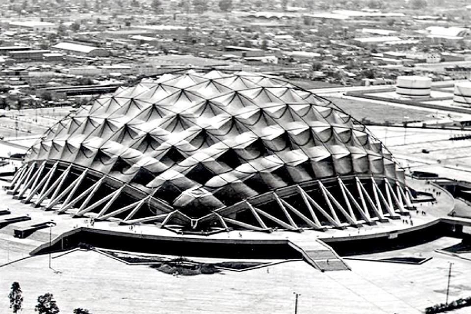 El Palacio de los Deportes se utilizó para las competencias de gimnasia; hoy es un centro de espectáculos.