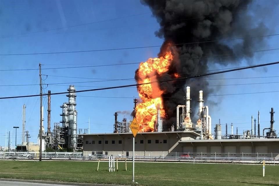 incendio de la ciudad de texas de la refinería de bp