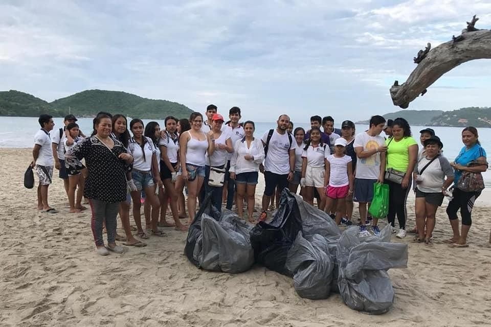 En Ixtapa Zihuatanejo participaron más de mil 300 voluntarios.