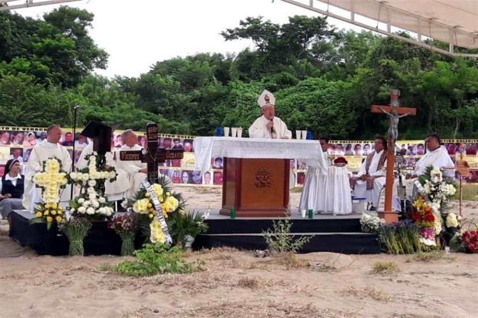 La celebración del servicio religioso fue autorizada por la Fiscalía estatal.