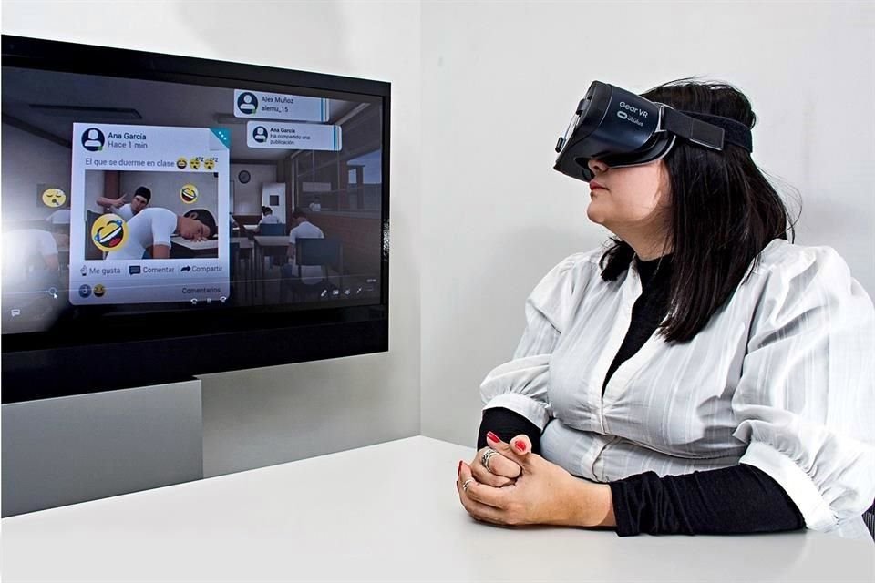 El proyecto se vale de la realidad virtual para poner a los jóvenes en diferentes escenarios comúnes de acoso, en unas como la víctima agredida y en otras como un testigo.