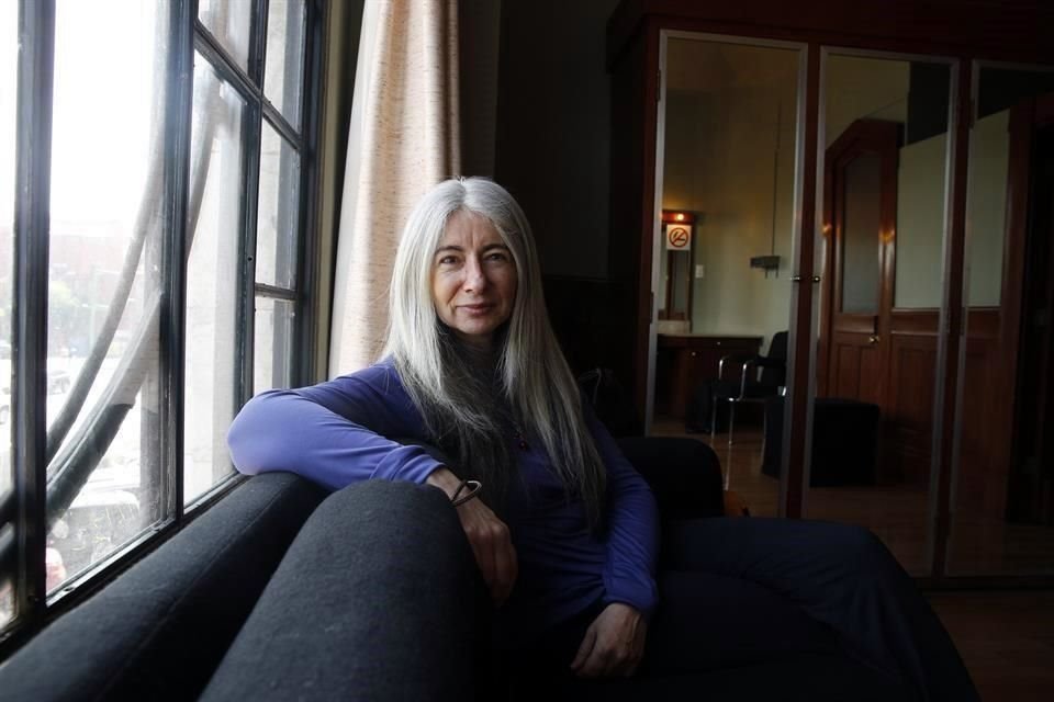 Gleenie comenzó a perder la audición y fue diagnosticada a los 12 años con sordera profunda. Cambió entonces el piano por la percusión.