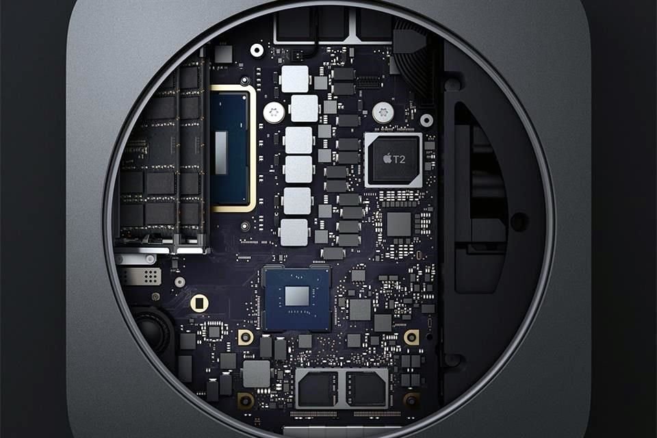 La nueva Mac mini, con procesadores Intel Core de 4 o 6 núcleos y hasta 64 GB de memoria, promete 5 veces mayor rapidez en su desempeño.