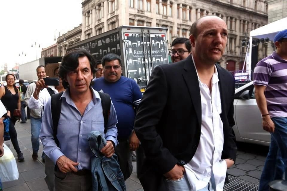 El cineasta Carlos Salces hizo el recorrido para supervisar los aspectos técnicos.