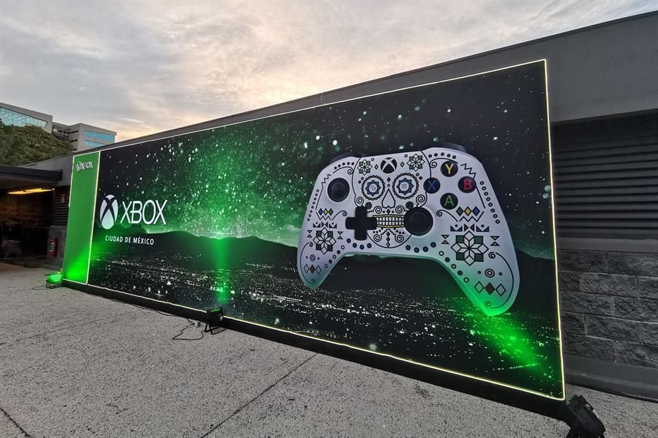 Debido a que México figura entre los 5 mercados con más seguidores en el mundo, Xbox decidió presentar sus planes para los próximos años, además de un control súper limitado con con diseño folclórico