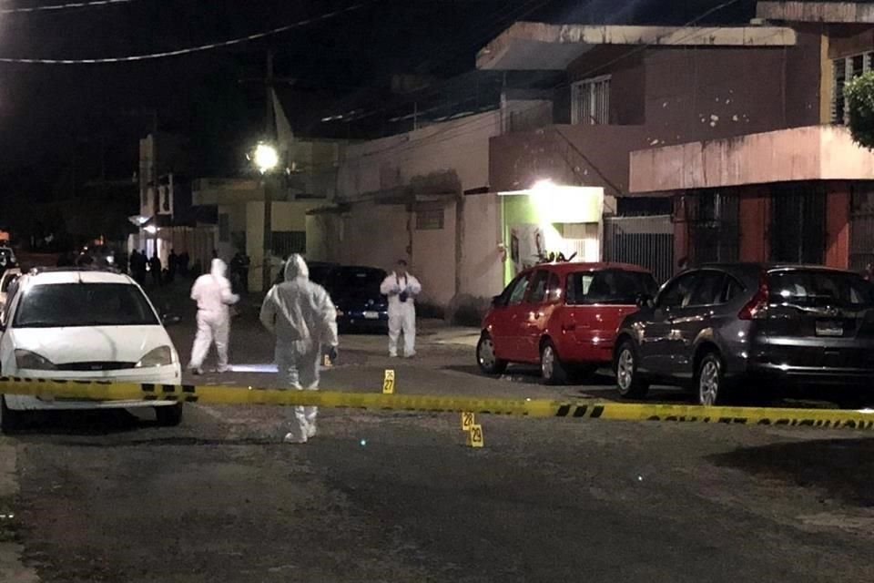 Los oficiales respondieron al ataque durante unos 20 minutos. En el lugar murió el agente Eleazar Gómez Méndez.