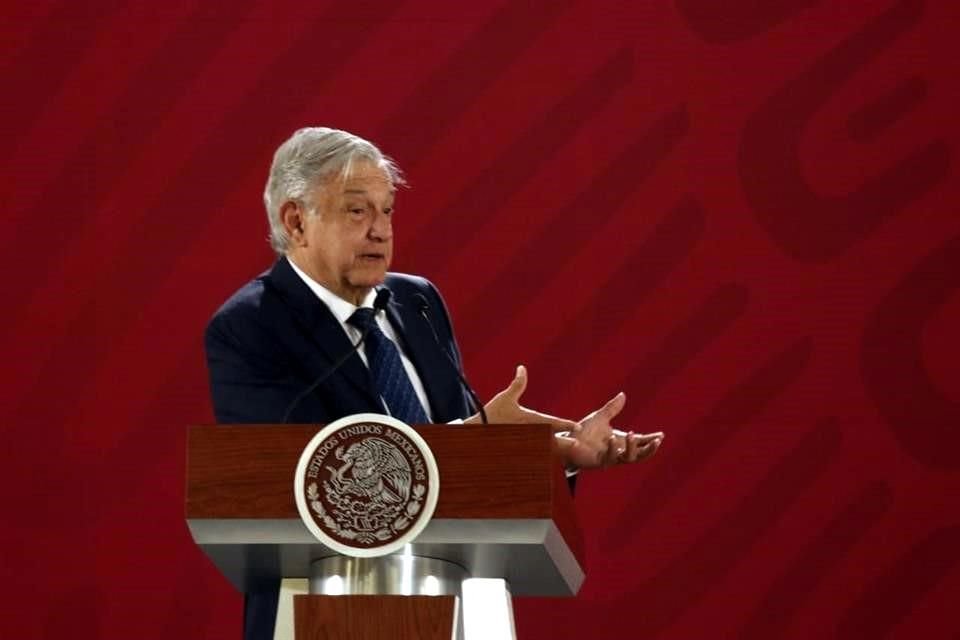 Presidente AMLO anunció que se realizará consulta para proyecto inmobiliario de Santa Fe y dijo que plan es distinto al que tenía EPN.