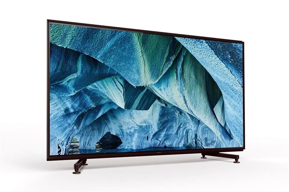 Las pantallas 8K de Sony no son OLED sino LCD.