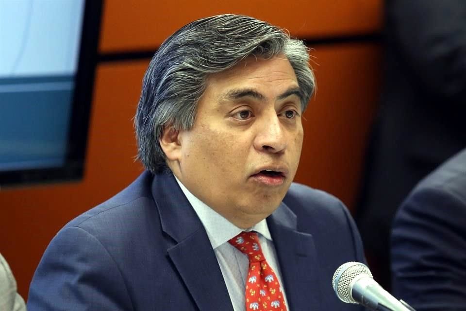 El subgobernador Gerardo Esquivel votó a favor de bajar en 25 puntos base la tasa de fondeo.