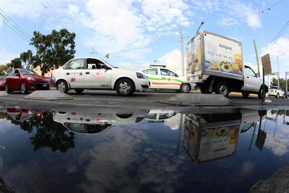 El desabasto de gasolina en la Ciudad ha afectado el traslado de insumos utilizados en los restaurantes.