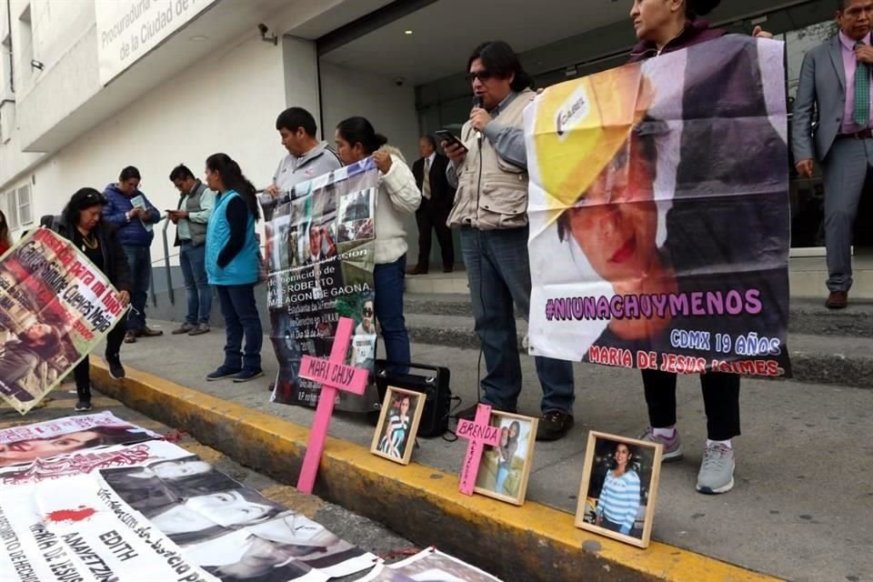 El 15 de enero de 2016, Marichuy, estudiante de ingeniería del Instituto Politécnico Nacional, se había reunido con varios compañeros y uno de sus profesores llamado, Julio Iván.