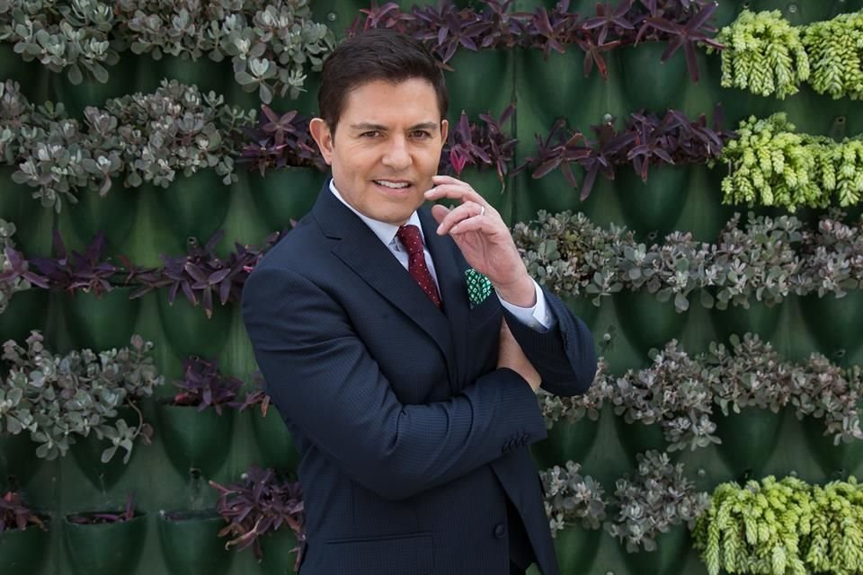 Ernesto Laguardia deberá sujetarse a la normatividad electoral, que determina que partidos y candidatos pueden promocionarse, pero en la pauta administrada por el INE.