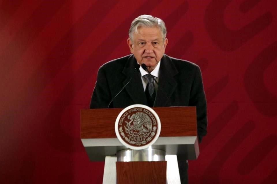 El Presidente dijo que Armando Casas encabezará el Canal 22, y Sanjuana Martínez, Notimex.