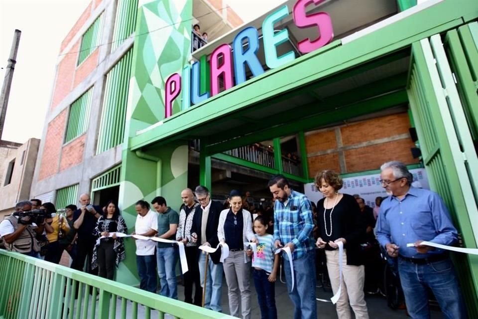 Los PILARES son Puntos de Innovación, Libertad, Arte, Educación y Saberes (Pilares).