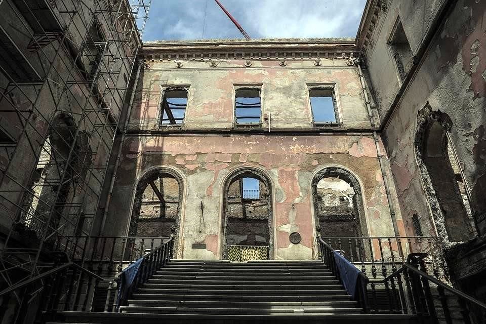 A cinco meses del incendio que arrasó con el Museo Nacional de Brasil, especialistas confían en recuperar más piezas de lo que prevían tras el desastre.