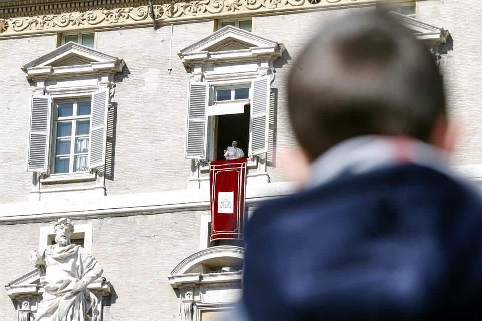 Al clausurar cumbre sobre casos de pederastia, el Papa Francisco prometió que la Iglesia llevará ante la justicia a quien cometa abusos y no encubrirá ni protegerá a nadie.