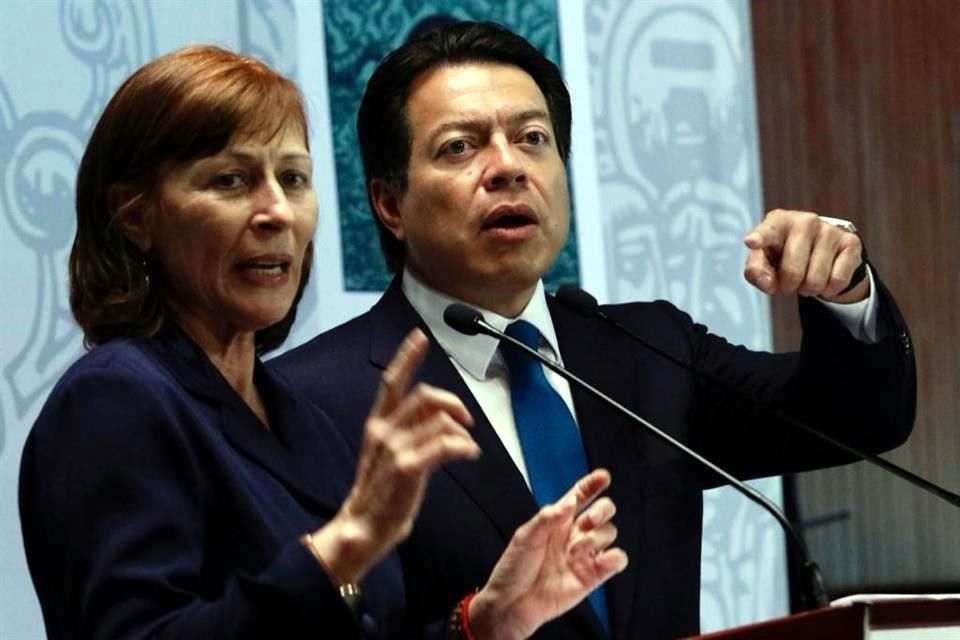 Los diputados Tatiana Clouthier y Mario Delgado presentarán iniciativa para bajar 50 por ciento recursos a partidos políticos.