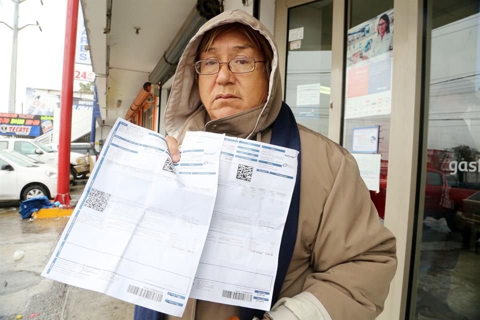 A Celvia Rodríguez le cobran 2 mil 297 pesos por presuntos adeudos, cuando el bimestre anterior pagó 447 pesos.