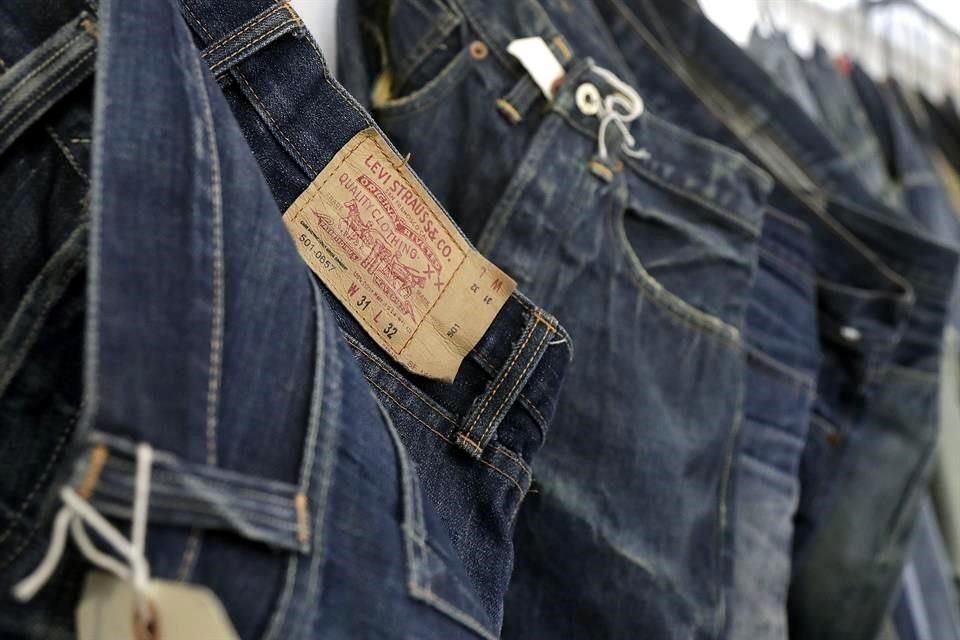 Levi's es solo la última de una serie de firmas globales que han detenido las ventas en Rusia.