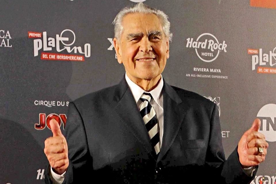 Eric del Castillo sufrió haber terminado su exclusividad con Televisa.