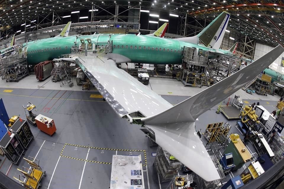 El fabricante estadounidense Boeing sería uno de los beneficiados con los términos del acuerdo preliminar pactados entre Estados Unidos y cuya firma tendrá lugar este miércoles 15 de enero.