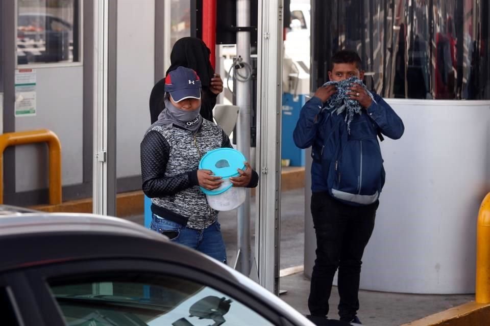 El domingo, integrantes de la CETEG primero y del SITUAM después tomaron la caseta de la Autopista México-Cuernavaca.