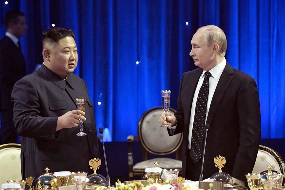 Las conversaciones que mantuvieron el Presidente de Rusia, Vladimir Putin y el líder norcoreano, Kim Jong-un, en Vladivostok,Rusia, han terminado.