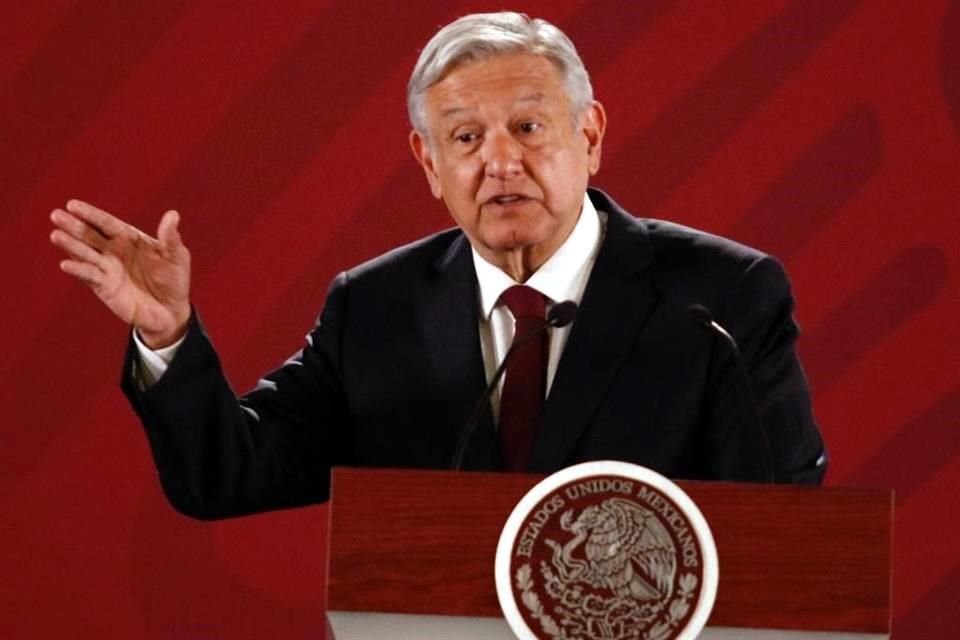 El Presidente en su conferencia de prensa en Palacio Nacional.