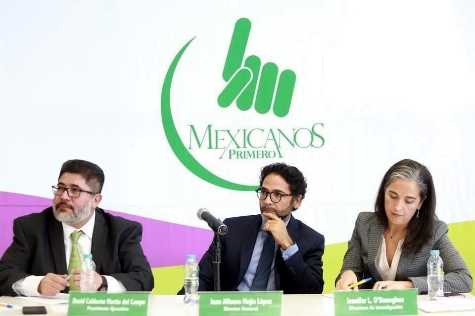 Mexicanos Primero señaló que en la reforma al artículo tercero constitucional se garantiza a cada docente una trayectoria profesional orientada al ejercicio pleno de su derecho a aprender.