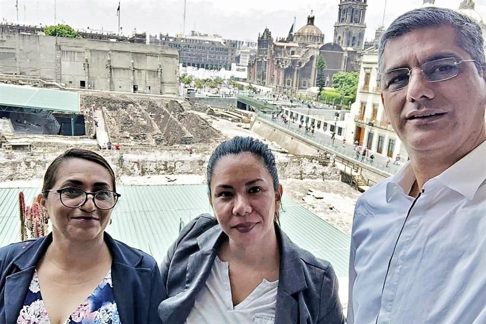 Docentes chiapanecos acusan que por problemas político-sindicales les han impedido asumir los cargos que ganaron en concursos.